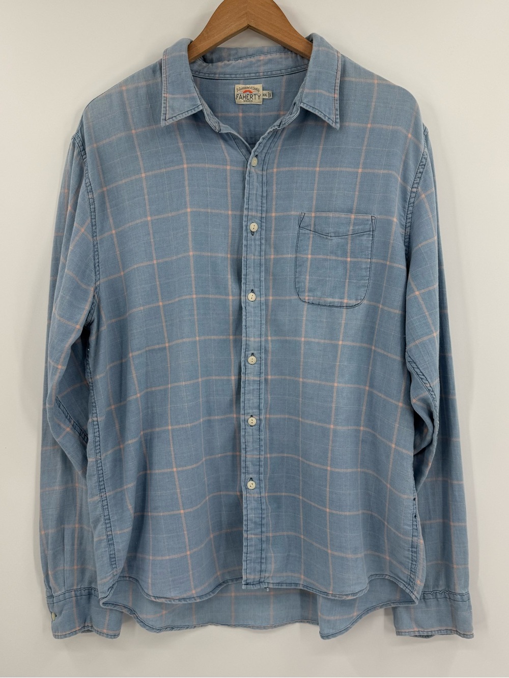 Faherty Coastline Knit Shirt Windowpane Plaid | Blue / Light Pink | XXL
